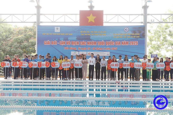 Tiền Giang: Khai mạc Giải Bơi - Lặn vô địch các nhóm tuổi Quốc gia năm 2025