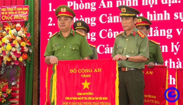 Công an Phường 4, thành phố Mỹ Tho: Đơn vị dẫn đầu phong trào thi đua "Vì an ninh Tổ quốc"