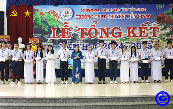 Trường Trung học phổ thông Chuyên Tiền Giang: Phát huy truyền thống đơn vị dẫn đầu trong dạy và học