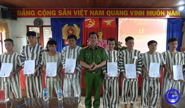 Trại tạm giam Công an tỉnh công bố Quyết định đặc xá cho 33 phạm nhân