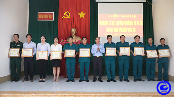Huyện Chợ Gạo tổng kết công tác tuyển chọn và gọi công dân nhập ngũ năm 2025
