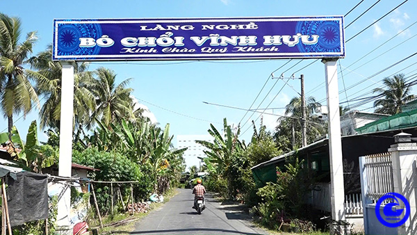 ​Hơn nửa thế kỷ "giữ hồn" làng nghề bó chổi Vĩnh Hựu