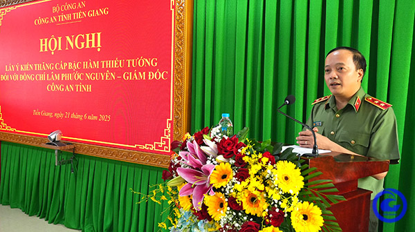 Trung tướng Đặng Hồng Đức, Thứ trưởng Bộ Công an làm việc tại Công an tỉnh Tiền Giang